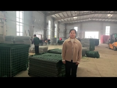 ورشة عمل الحواجز الدفاعية تشرح نماذج المنتجات