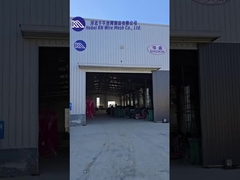 منظور الشخص الأول يأخذك لمشاهدة تجميع الحاجز الدفاعي.