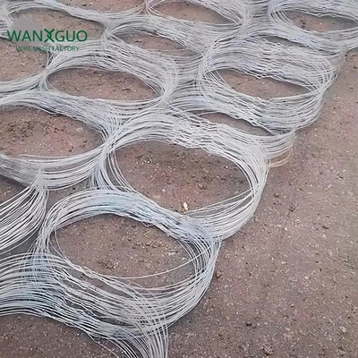 حواجز الدبابات السلكية الأمن الدفاع السري شبكة الطائرات بدون طيار التنصت مخفي غير واضح روسيا الحدود بوتانكا الحاجز