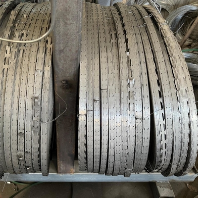 BTO-22 CBT-65 كونسيرتينا سلك مقزز شفرة سلك الفولاذ المقاوم للصدأ حلاقة سلك الشوك الحائط