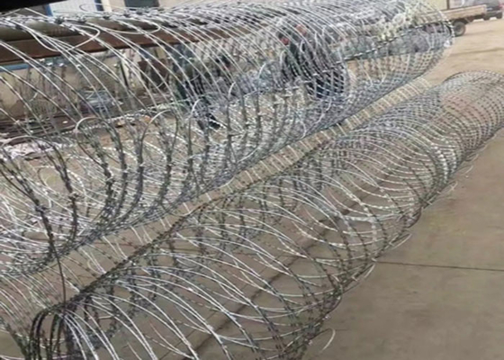 الأسلاك الشائكة الواقية من الطيور المضادة للمقاومة للمؤسسات الصناعية والتعدين
