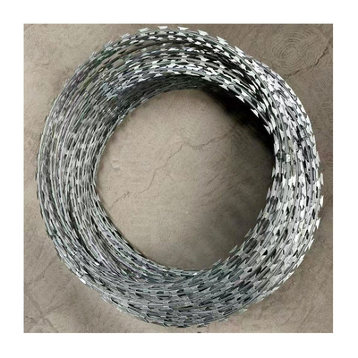 المصنع CBT-65 ريزر كوب السلك الحار الغلفاني بسعر منخفض PVC مغلفة سياج رول