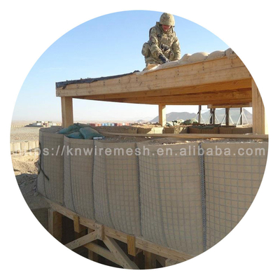 الحواجز الدفاعية للحصون / الحواجز الحماية للنهر مع النسيج الأرضي الأخضر / الرمال في بوركينا فاسو