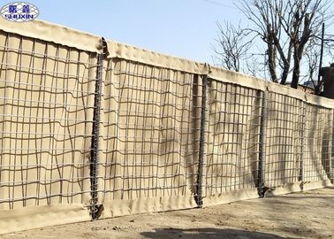 حاجز Hesco الدفاعي للجيش ، شبكة جدار التراب مربع 4.0 مم سلك الربيع
