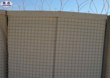 حواجز الجدار التراب العسكرية مليئة بالرمل أو الصخور