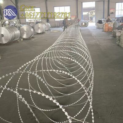 سلك شائك كونسرتينا من مصنع الصين يستخدم لسياج حماية حدود الدولة