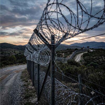 ملفات الأسلاك الشائكة ذات الأمن العالي لحماية الجدار الحدودي وسور المطار