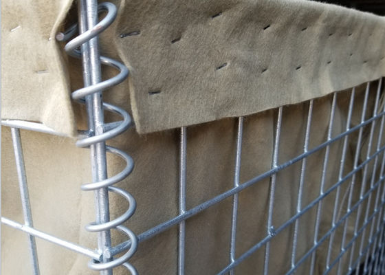 أسلاك الفولاذ المجلفن Hesco Fence Bastion الحاجز العسكري 300gsm Geotextile