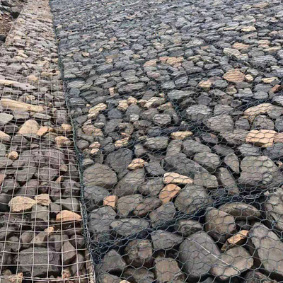 سلك فولاذي منخفض الكربون 1x1x2 M سلال سياج التراب صندوق مملوء بالحجر ثلاثة نسج تويست